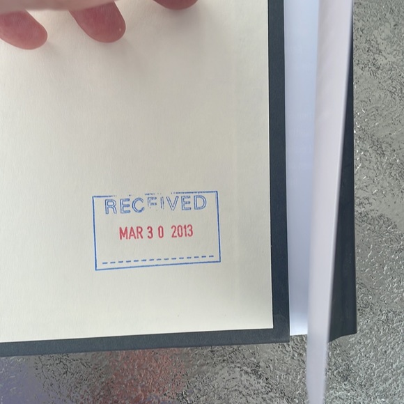 Mount Pleasant - Don Gilmor. Hardcover. Fiction. - Picture 6 of 8